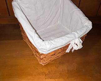 Woven Wicker Storage Basket with Removable Fabric Liner