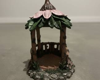 Miniature Fairy Garden Gazebo with Pink Flower Roof