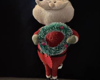 Felt Santa Figurine with Wreath
