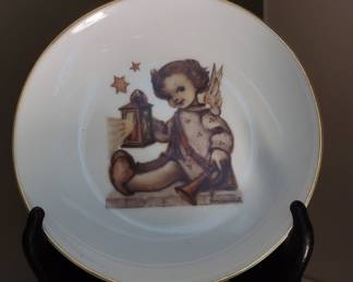 Berta Hummel "Guiding Angel" Collector Plate