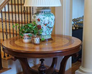 Chinese Famille Rose Phoenix Vase Lamp with Marquetry Pedestal Table