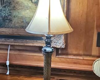 Vintage Twisted Column Candlestick Table Lamp