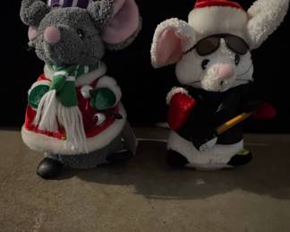 Gemmy Animated Christmas Mice Duo - Jingle Bell Rock
