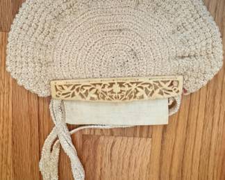 Vintage 1930s-1940s Crochet Floral Purse with Carved Celluloid Frame