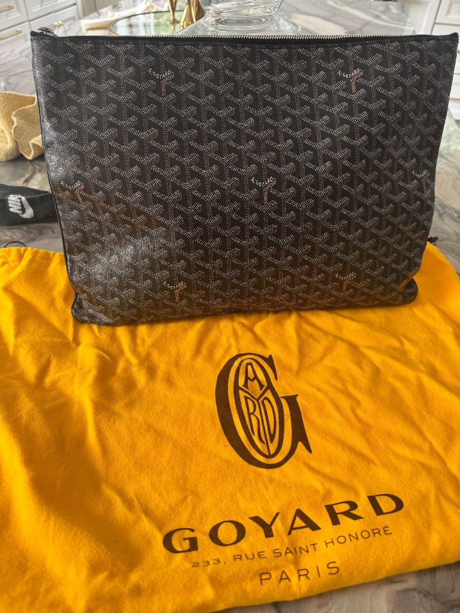 Goyard Clutch