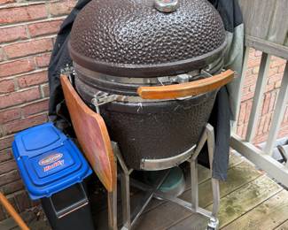 Kamado Grill