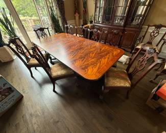 Henkel & Harris Mahogany Dining Table and Chairs