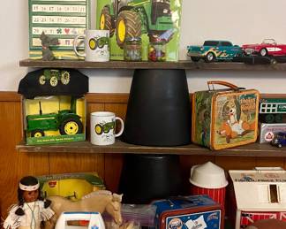 VINTAGE TOYS, JOHN DEERE TOYS