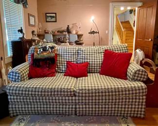 FARMHOUSE CHECKERED COUCH