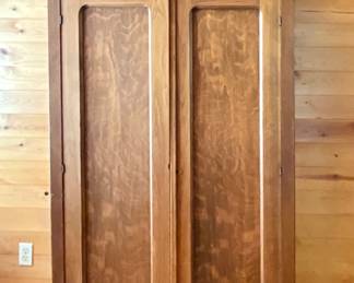 SOLID WOOD STORAGE