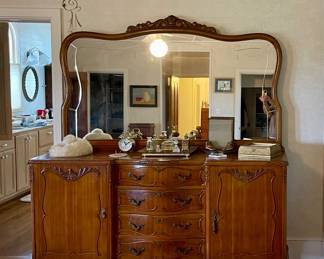 VINTAGE FRENCH PROVINCIAL SERPENTINE WOOD DRESSER WITH CURVED MIRROR
