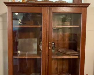 ANTIQUE MISSION STYLE DOUBLE DOOR OAK BOOKCASE