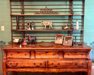 VINTAGE HENREDON REGISTRY WOOD SIDEBOARD FEATURING AN ORNATE WROUGHT IRON BAKER’S RACK, FARMHOUSE DECOR
