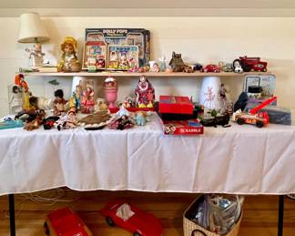 VINTAGE TOYS AND GAMES