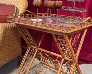 MCM BAMBOO FOLDING TRAY TABLE WITH REMOVABLE SERVING TOP
