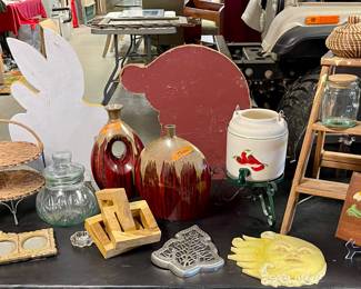 FARMHOUSE DECOR