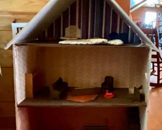 VINTAGE DOLL HOUSE