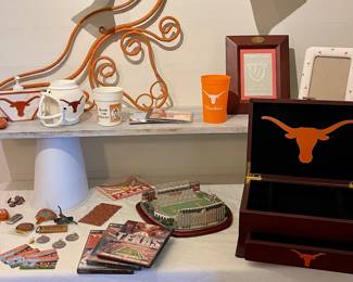 METAL LONGHORN WALL HANGING, TEXAS LONGHORN MEMORABILIA, TEXAS LONGHORN JEWELRY BOX