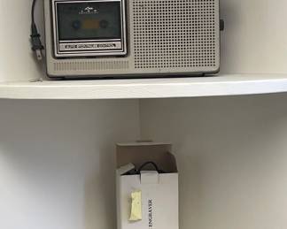 VINTAGE PANASONIC RADIO