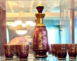VINTAGE ITALIAN AMETHYST GLASS GOLD GILT DECANTER SET
