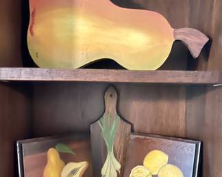 PAINTED KITCHEN FRUIT DECOR
