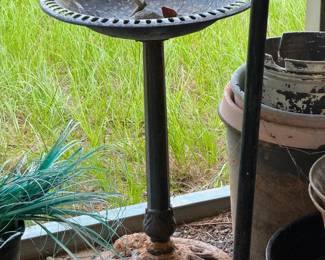 Bird bath