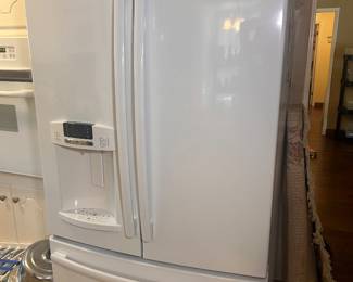 The GE refrigerator model GFE29HGDDWW is a 27.7 cu. ft. French-door refrigerator