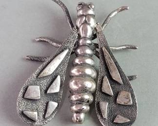 075  Lot 132  Vintage Sterling silver Taxco Mexico beetle