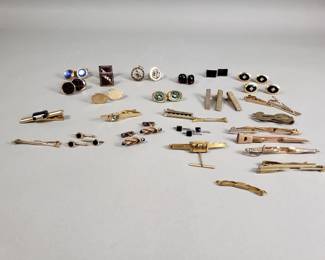 Lot 337  Vintage designer cufflinks, tie tacks, moey c