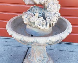 Lot 477  3 pcs vintage cemnet art craft water fountain