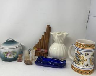 Lot 445  Box of miscellaneous