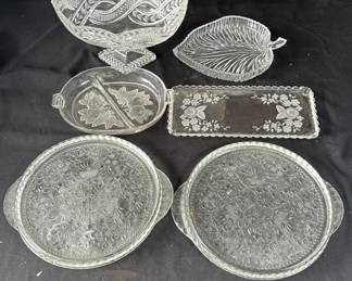 Lot 367h  Lot of glass items
