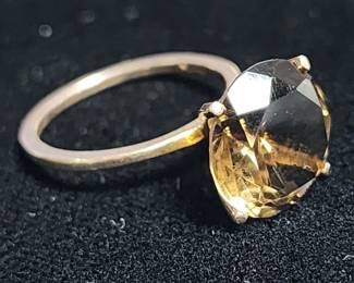 024  Lot 297h  Vintage 14k gold ring and smokey quartz stone