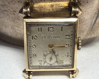 058  Lot 91  Vintage 10K rolled gold plated Bulova watch