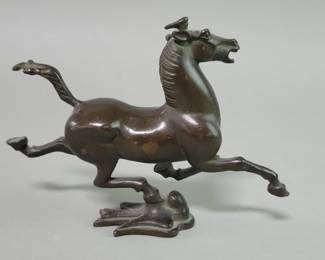 Lot 126  Vintage bronze Flying Horse of Gansu sculpture