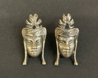 083  Lot 675h  Vintage sterling silver screwback earrings