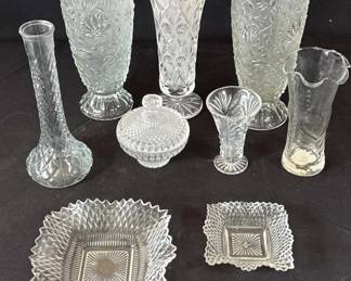 Lot 348h  Lot of glass items