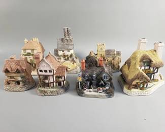 Lot 300  Group of ceramic David Winter cottage sculptures