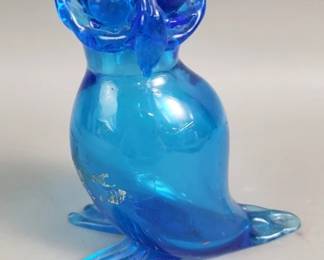 Lot 231  Hand blow art glass owl figurine