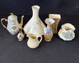 Lot 350h  Lot of ceramic items