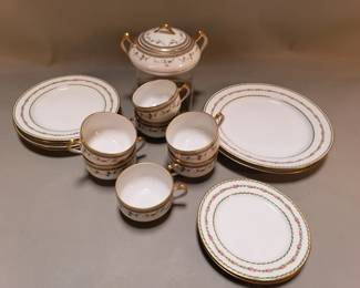 Lot 312  Group of Haviland Limoges porcelain plates,