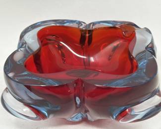 Lot 163  Vintage Murano style glass ashtray