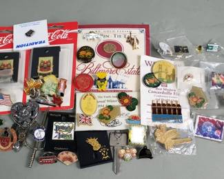 Lot 189  Group of pins and pendants