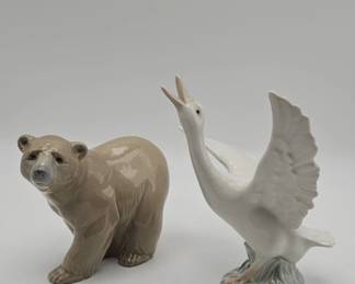 Lot 374h  Group of two Lladro porcelain animal figurines