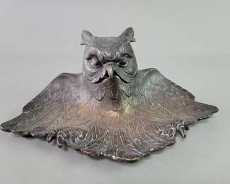 Lot 220  Vintage spelter spelter owl inkwell