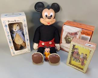 Lot 356  Vinatge Walt Disney Marching Mickey Mouse made