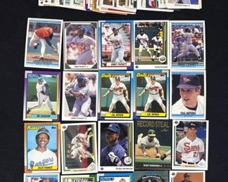 Lot 426h  Lot of baseball cards