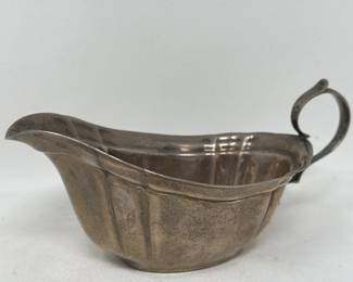 065  Lot 89  Vintage Reed and Barton sterling silver gravy boat