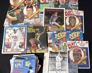 Lot 380h  Lot of vintage sport items