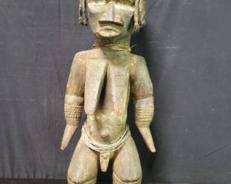 Lot 195  Vintage African carved wood Lumbo female sculpture